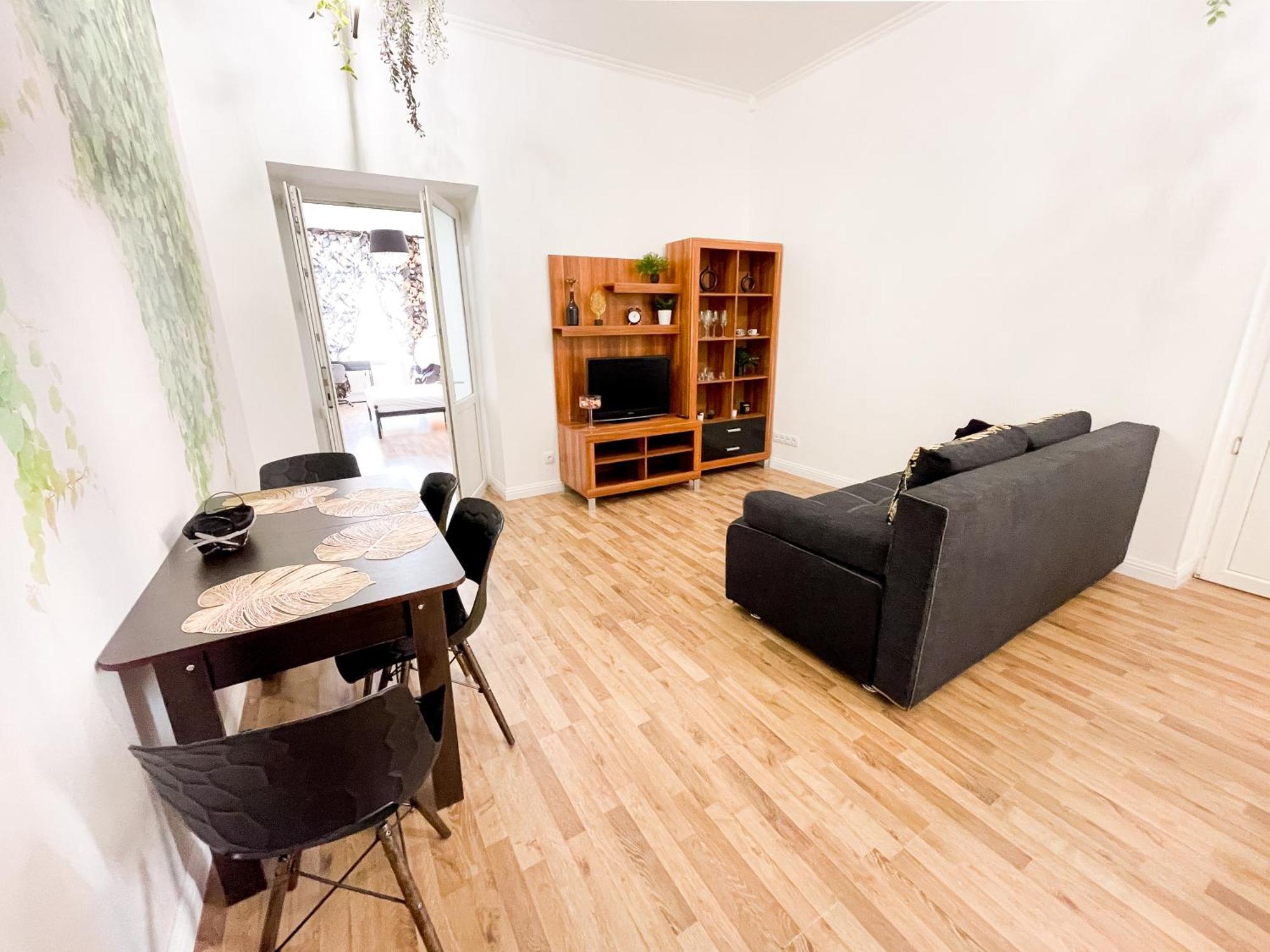 Charming Apartments In The Heart Of Lviv - Valova, Nasypna Str Exterior photo